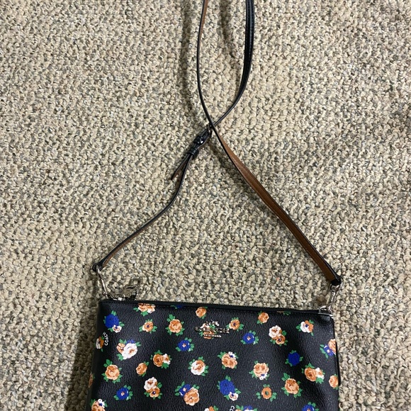 Coach crossbody - Picture 9 of 9